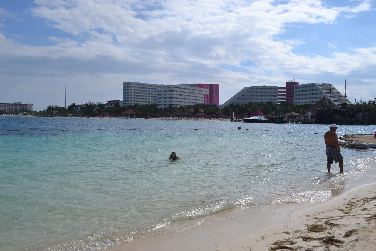 Bella Beach Condo Vacation 2 Bedrooms Cancún Exteriör bild